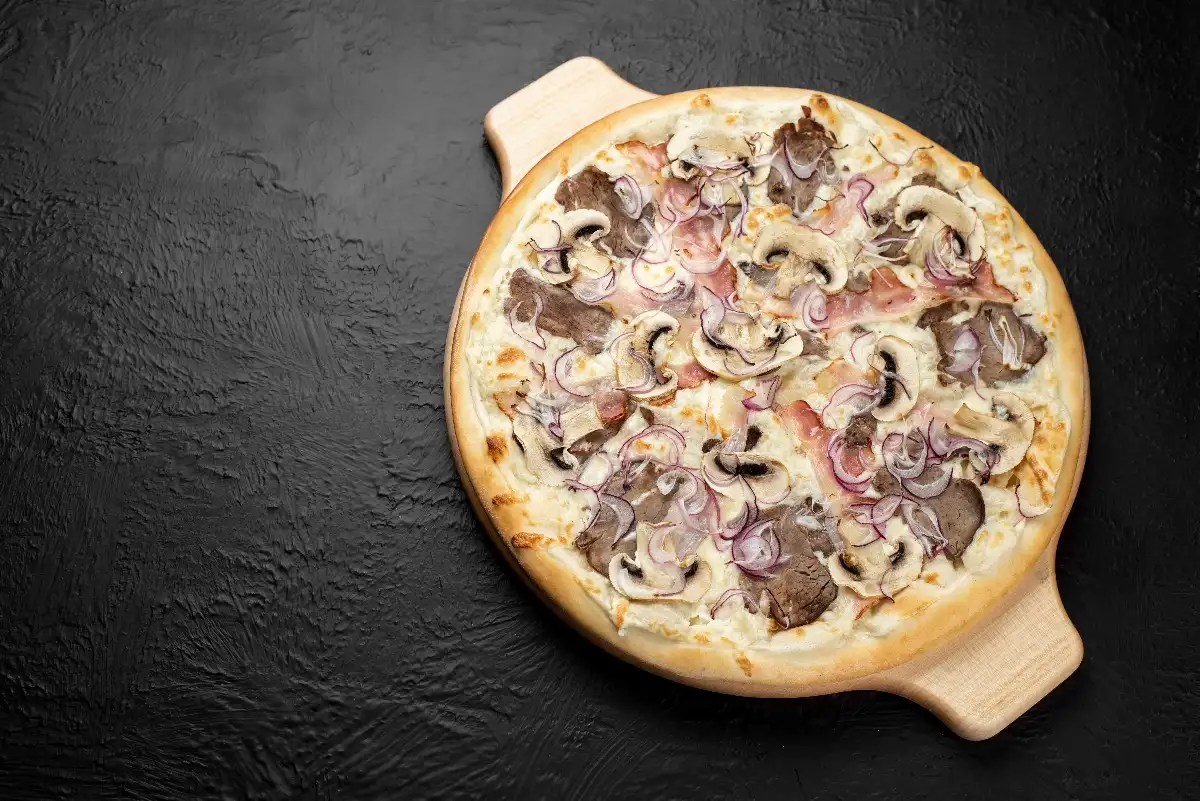 Pizza carbonara